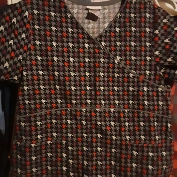 Scrub Top - Picture 8 of 8